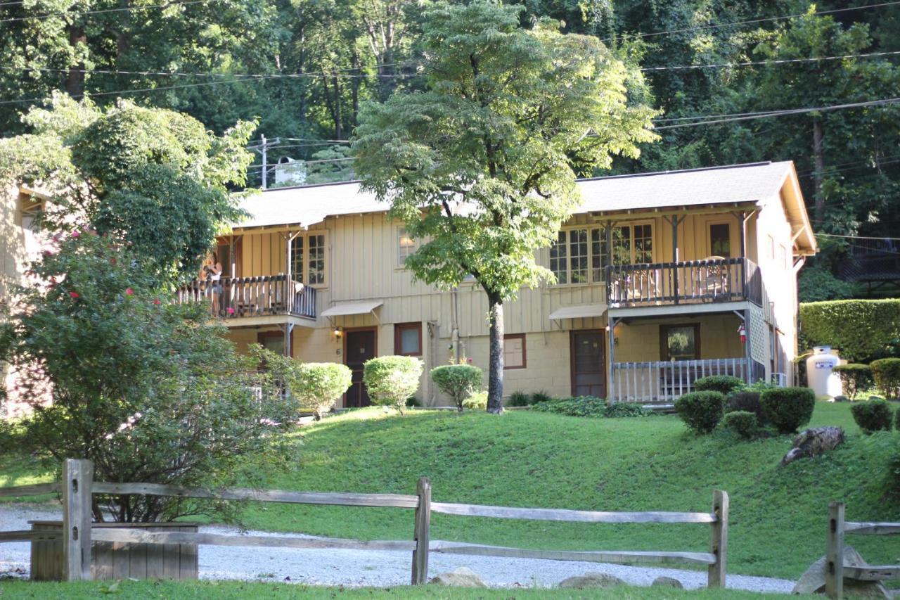 Hotel The Evening Shade River And